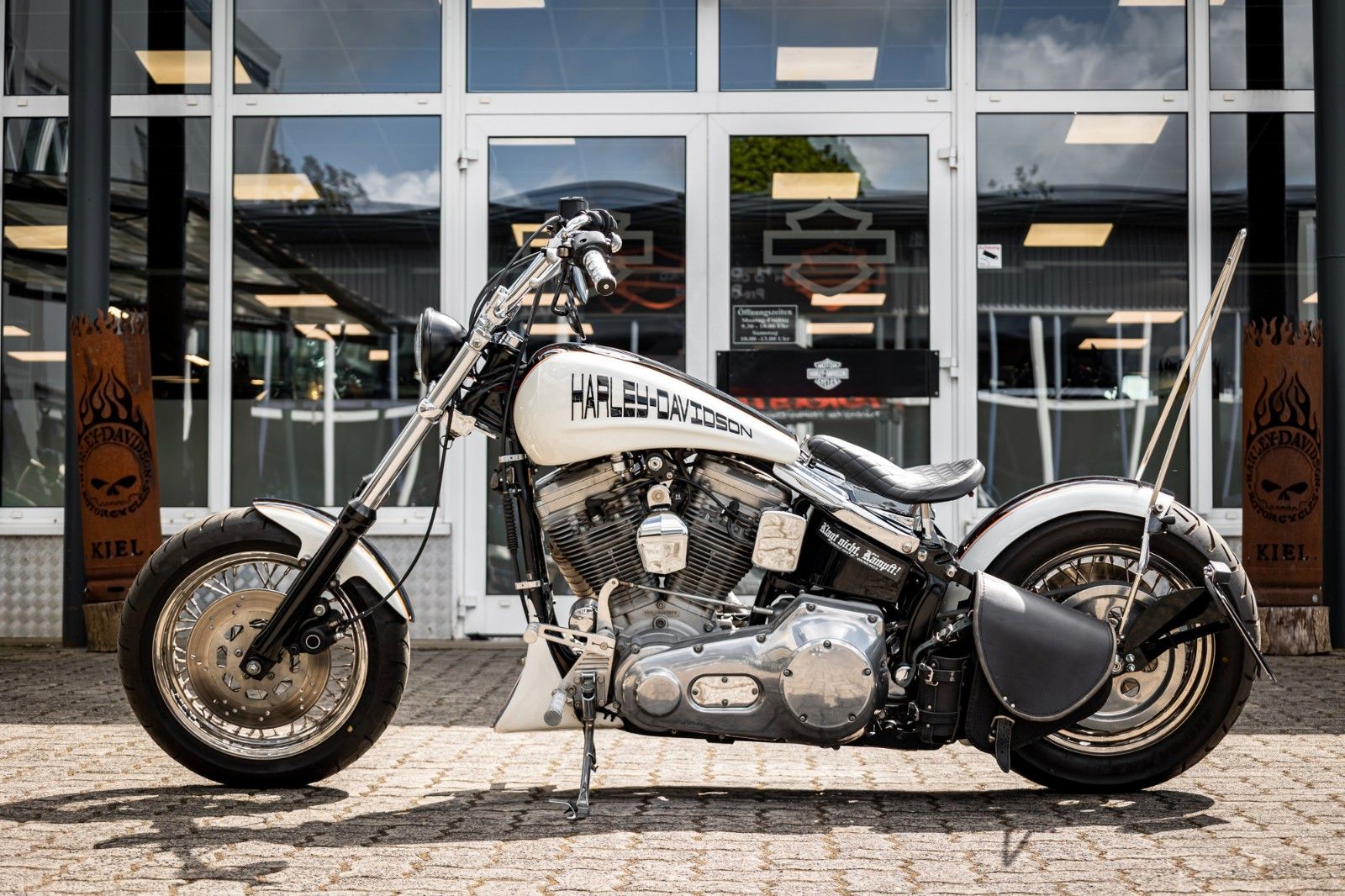 Fahrzeugabbildung Harley-Davidson FXST Softail Standard - CUSTOM - VERGASER - EVO