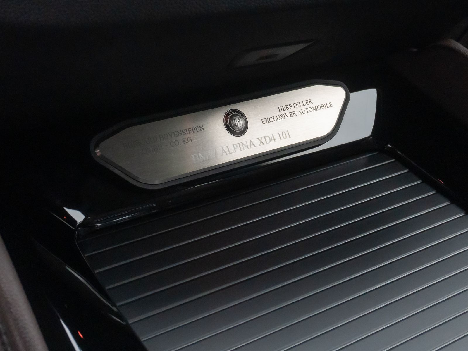 Fahrzeugabbildung ALPINA XD4 360°HUD DAB H/K Belüftung Komfort Alarm 20Zl