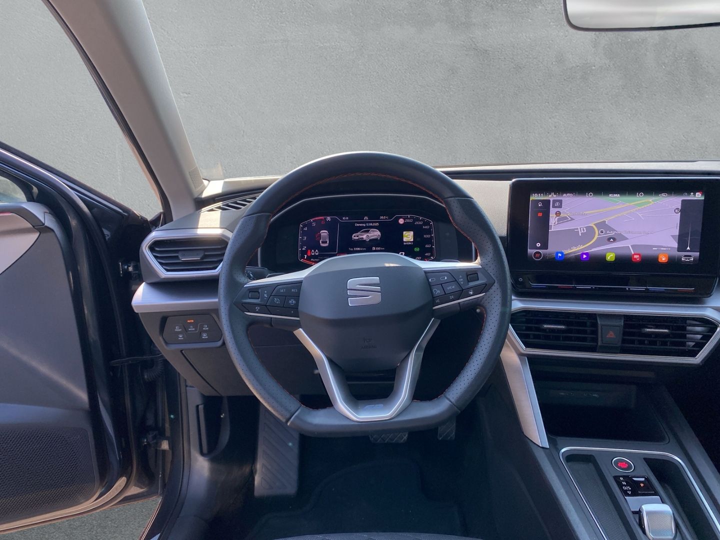 Fahrzeugabbildung SEAT Leon Sportstourer FR 2.0 TDI EU6d Navi Digitales