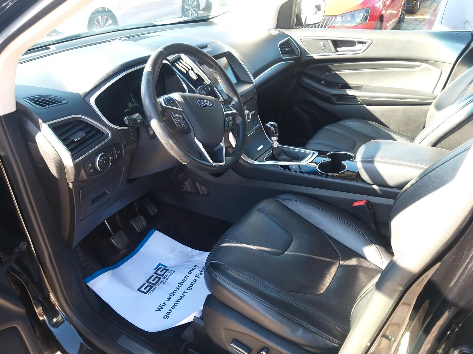 Ford Edge Titanium 4x4 *Automati*Leder*Navi*