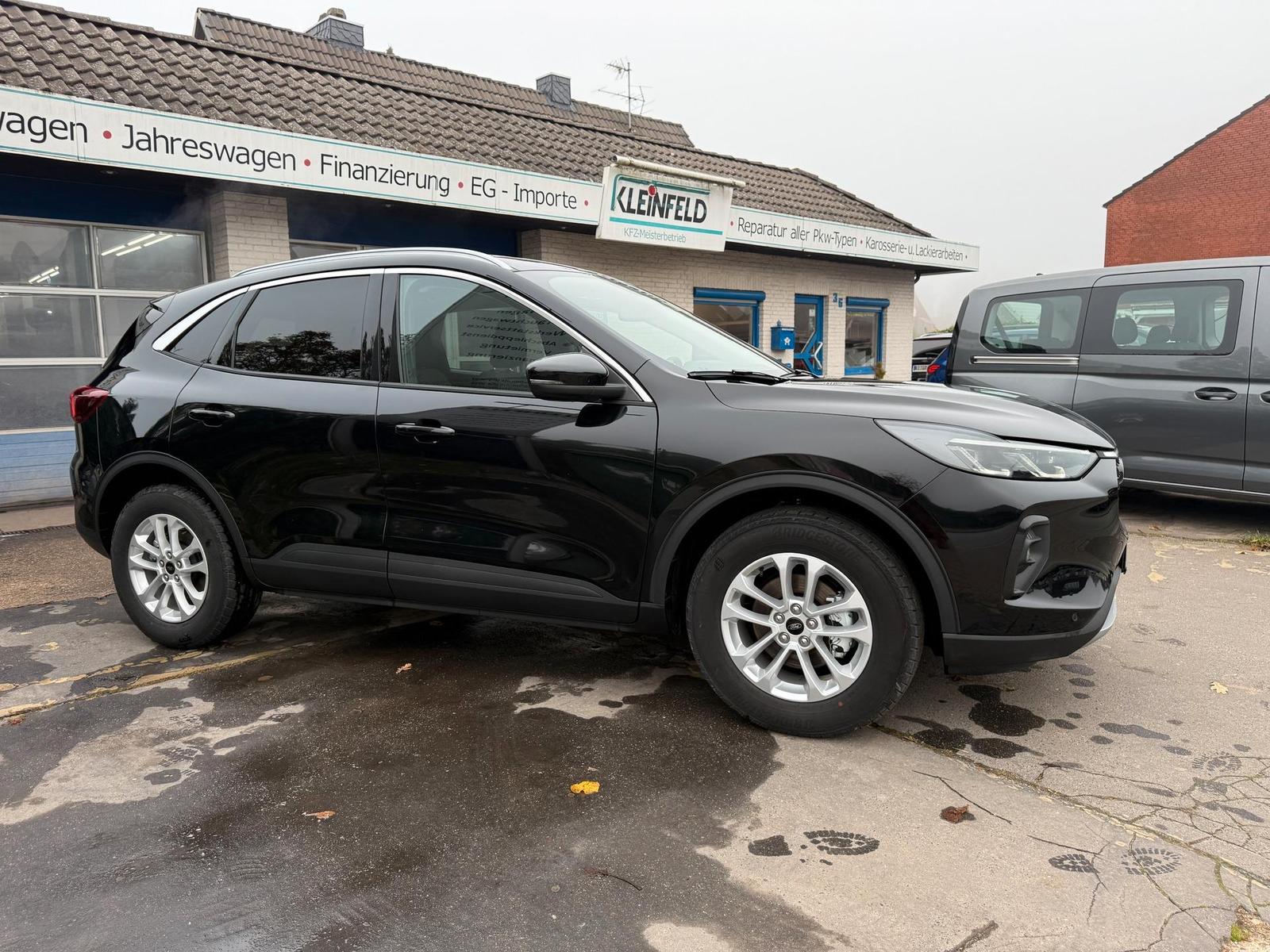 Ford Kuga 2.5 Duratec Hybrid "Titanium" Winter-Pak...