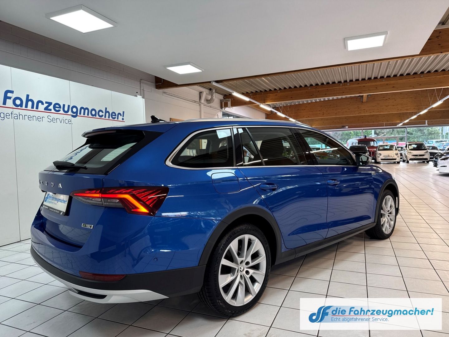 Fahrzeugabbildung SKODA Octavia Combi Scout 1.5 TSI ACT e-TEC EU6d HUD A
