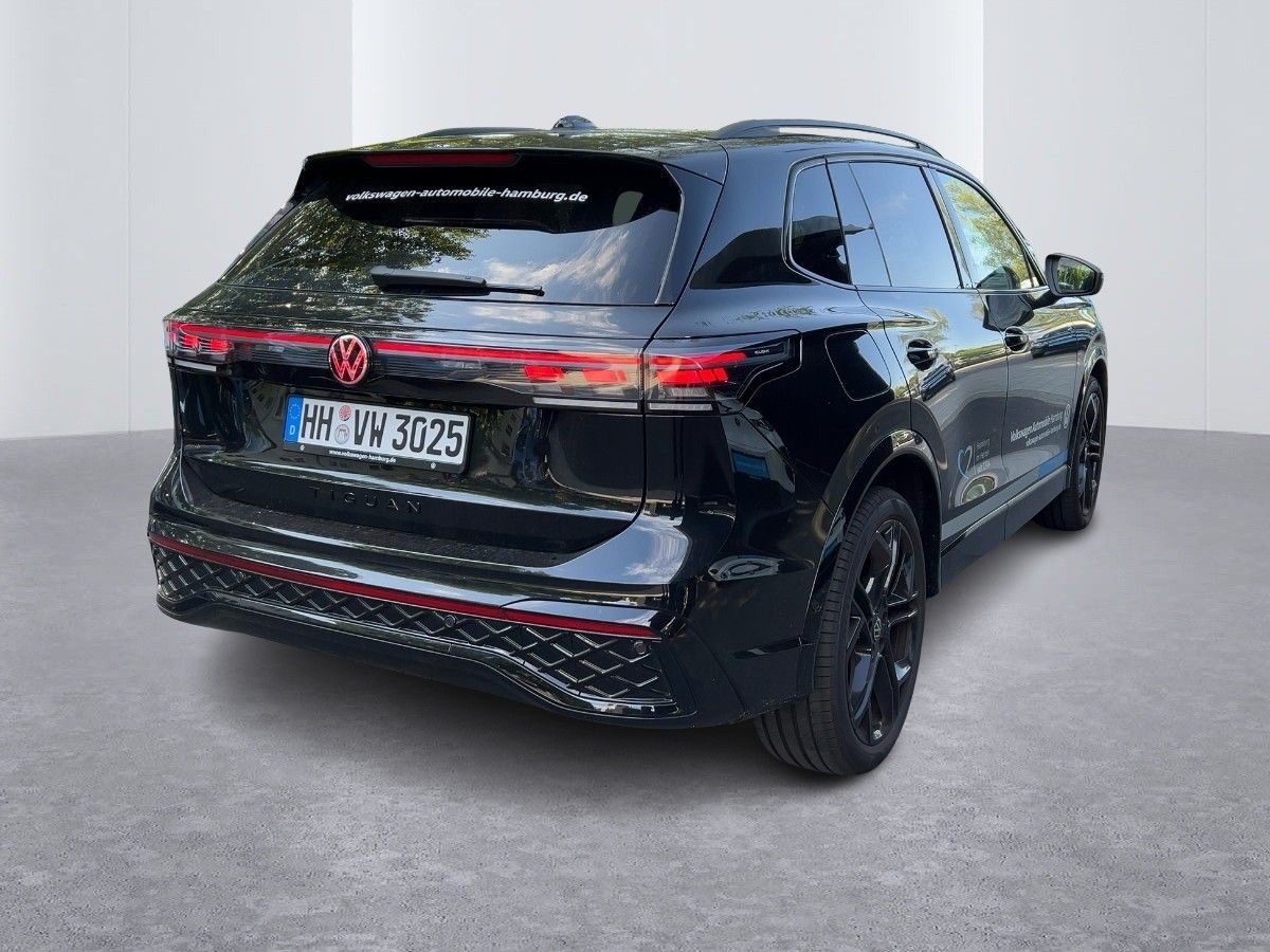 Volkswagen Tiguan 2.0 TDI DSG R-Line LED 360° Easy Open foto 3