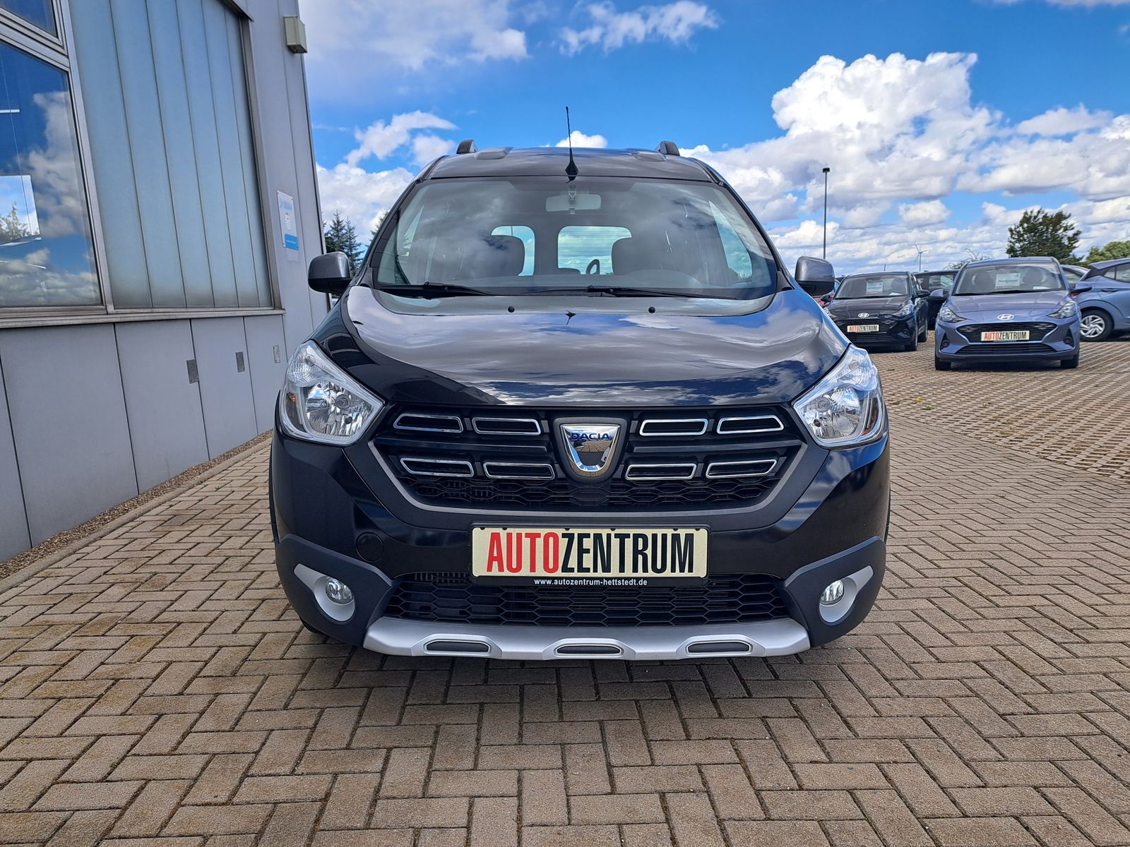 Fahrzeugabbildung Dacia Dokker Stepway TCe 115 NAVI KAMERA SITZHEIZUNG