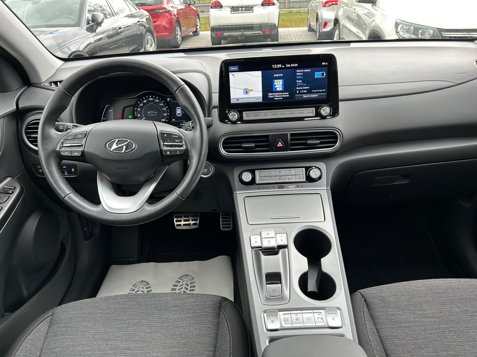 Fahrzeugabbildung Hyundai Kona Elektro Style°64 kWh°