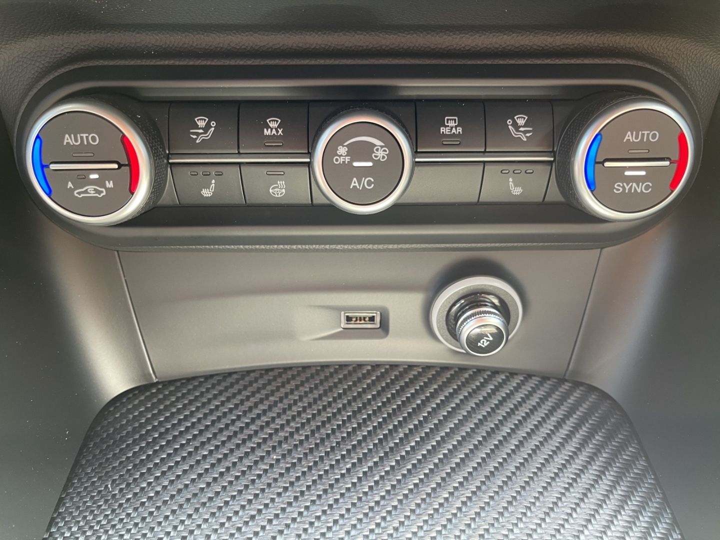 Alfa Romeo Stelvio - Bild 13