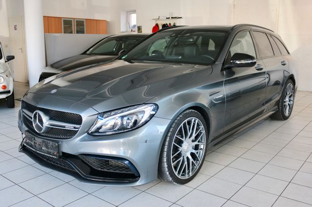 Mercedes-Benz C 63 T AMG/Night/Pano/Distronic/360°Kam.