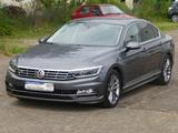 Volkswagen Passat Lim.R Line-Klima-Alu-Leder-AHK-Scheckheft - Volkswagen Passat mit Diesel-Antrieb: Standheizung, Limousine