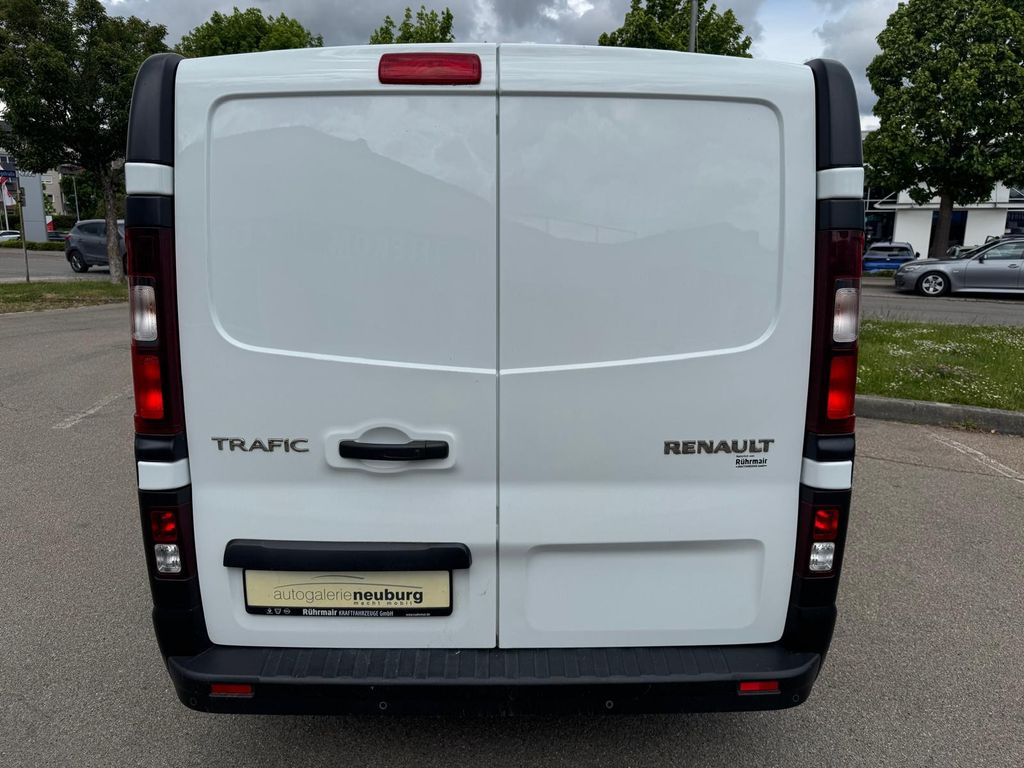 RENAULT Trafic 4