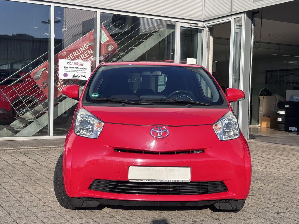 Toyota IQ 1.0