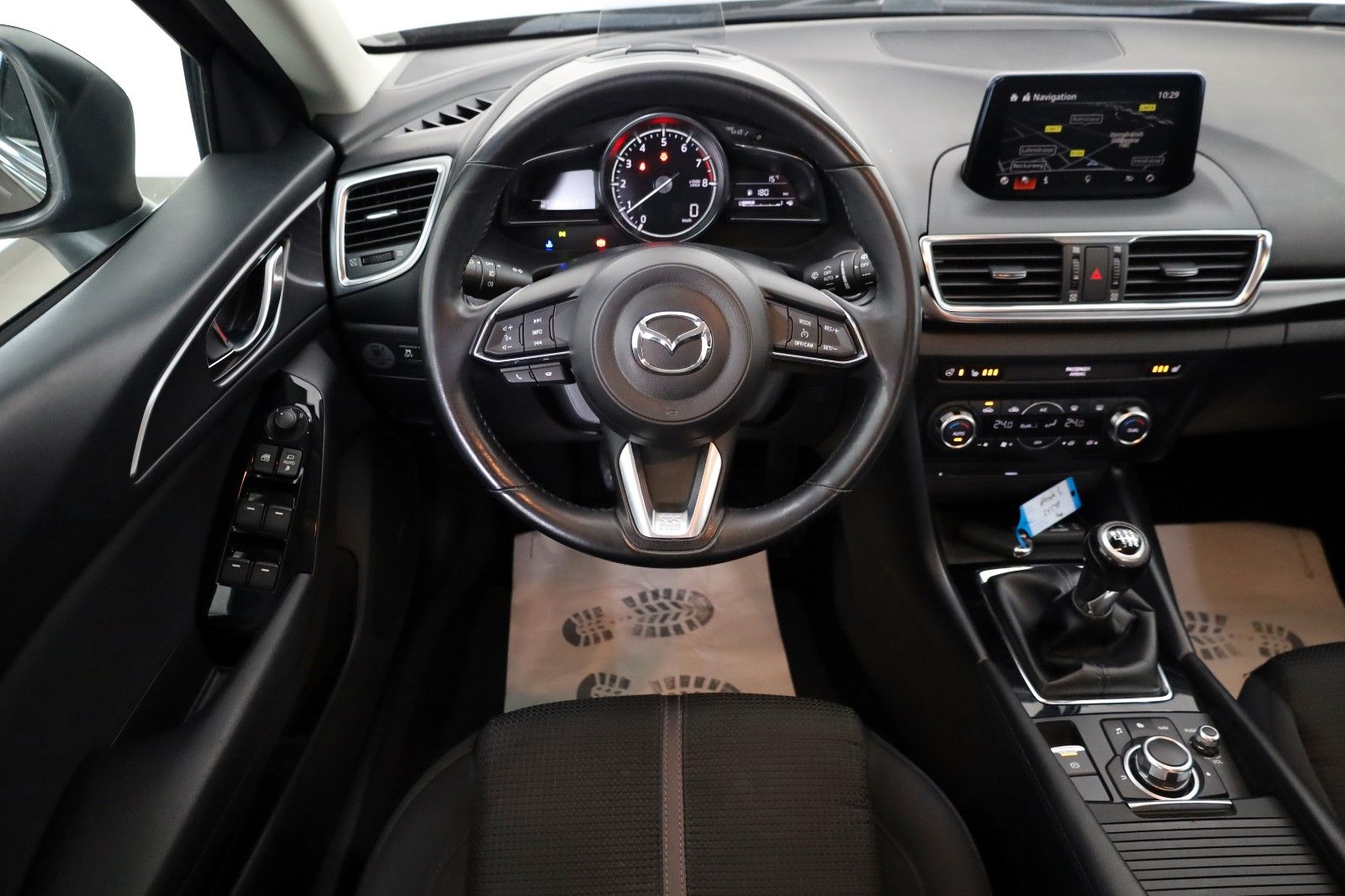 Fahrzeugabbildung Mazda 3 Sports-Line Navi,LED,Kamera,SH,BOSE,HUD,SR+WR