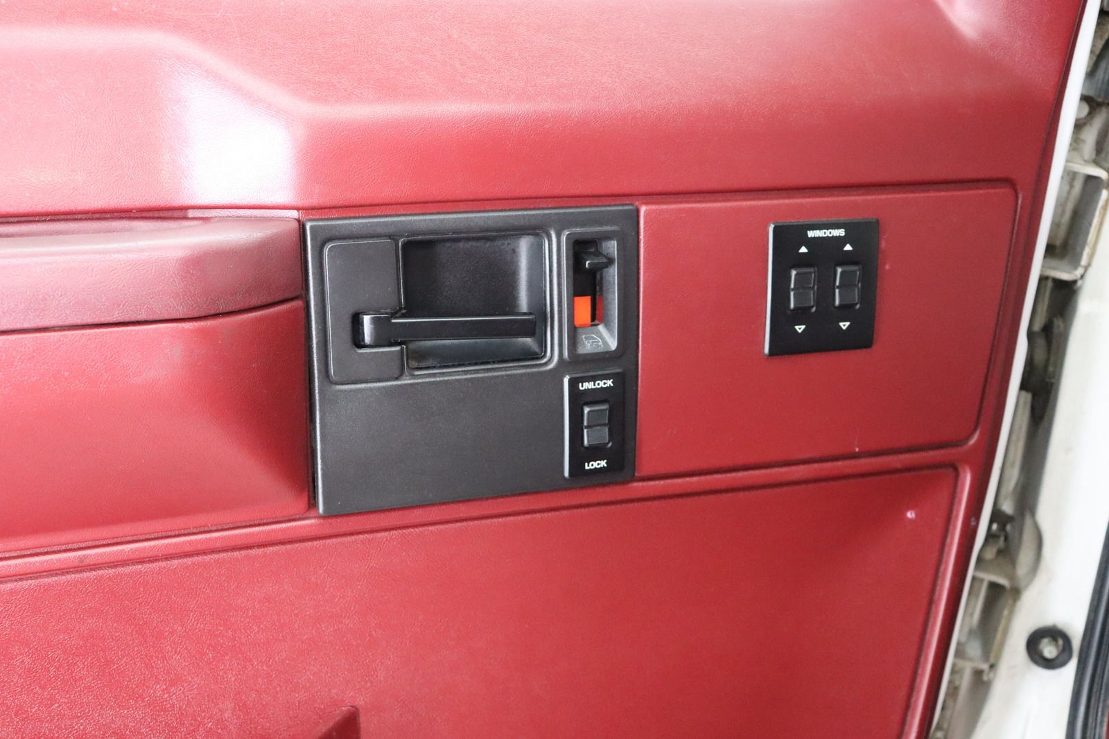 Fahrzeugabbildung Andere Chevrolet Astro Van WOMO * Vorzelt * HU/AU neu