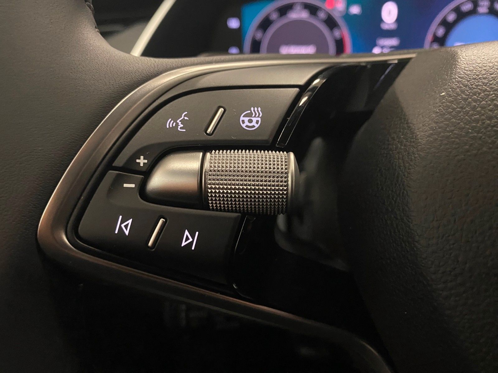 Fahrzeugabbildung SKODA Octavia 1.5 TSI MHEV DSG Selection+KAMERA+ACC+BC