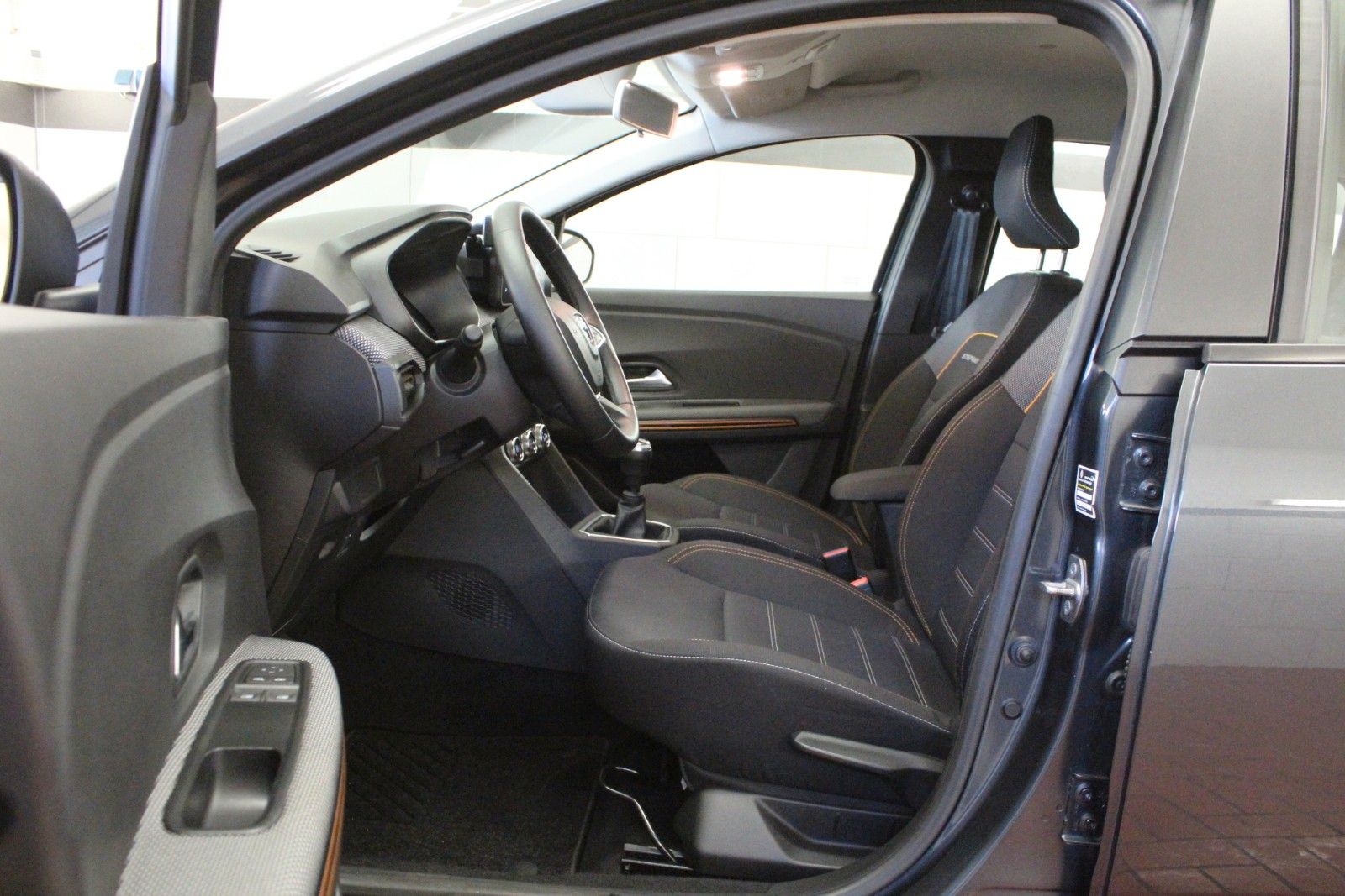 Fahrzeugabbildung Dacia Sandero TCe 90 Stepway Comfort *PDC / Kamera