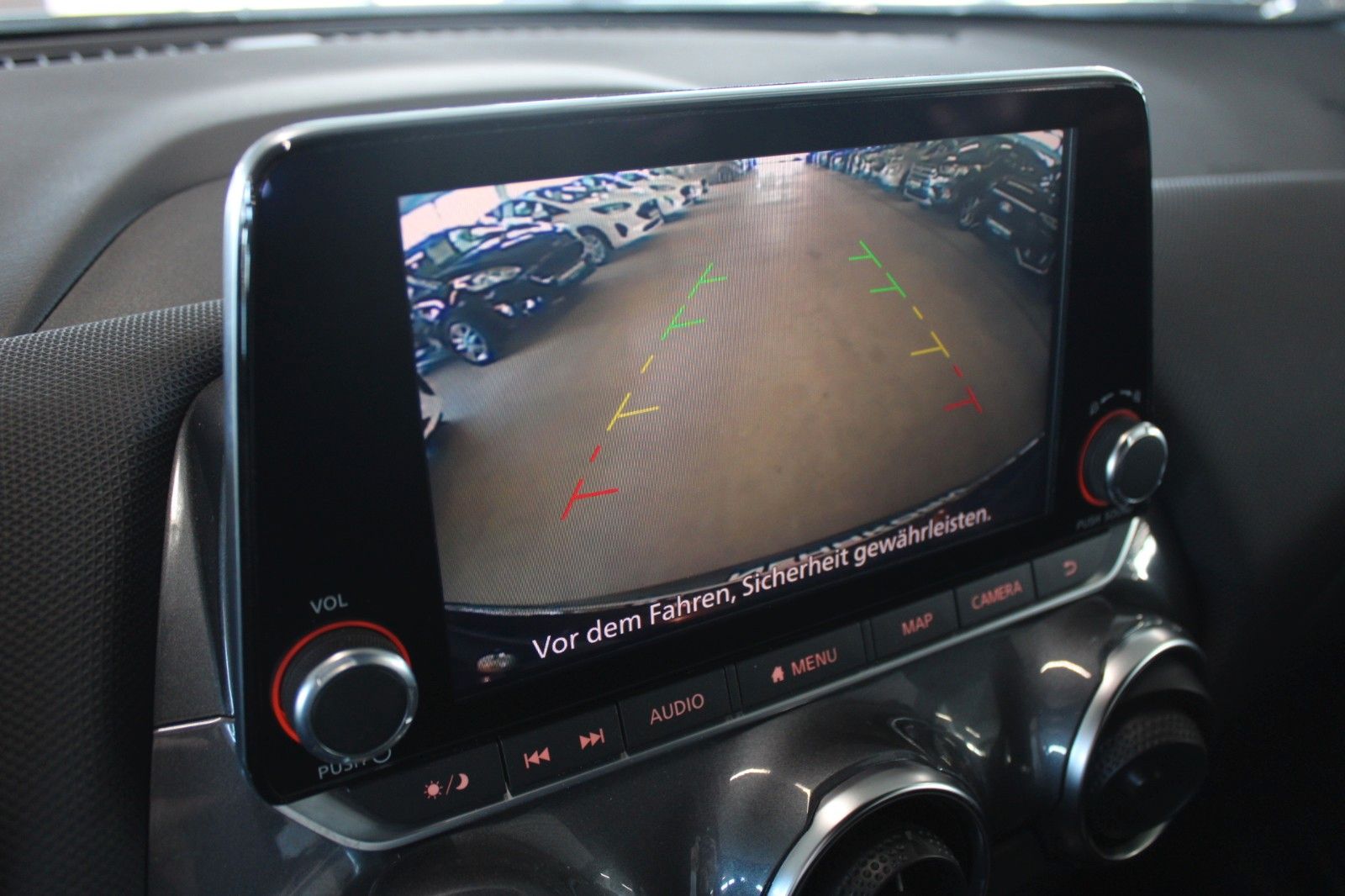 Fahrzeugabbildung Nissan JUKE ACENTA DAB NAVI LED Kamera SHZ aus 1.Hand