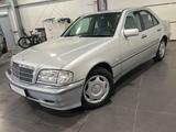 Mercedes-Benz C 180 Elegance Automatik **Klima*Tempomat** - gebrauchte Mercedes-Benz C 180 aus dem Jahr 2000