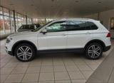 Volkswagen Tiguan 2.0 TDI SCR DSG 4MOTION Highline AHK  - VW Tiguan Gebrauchtwagen in Osnabrück