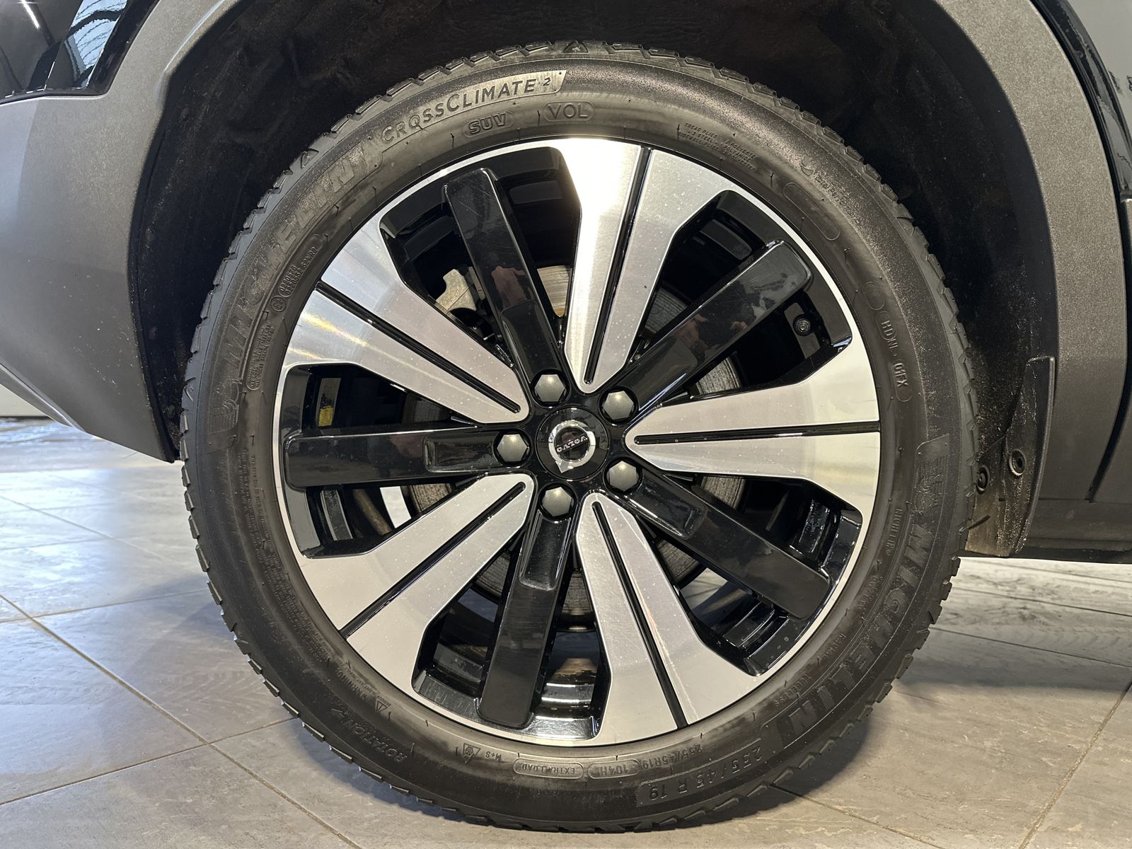 Fahrzeugabbildung Volvo XC40 Core Recharge Pure Electric NAV+LED+KAM+1HD