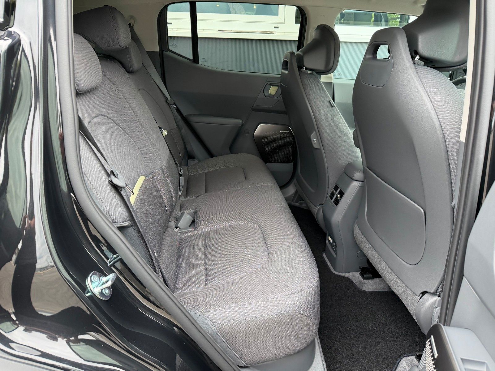 Fahrzeugabbildung Kia EV2 42.2 5S EARTH WIC TEC DWP DES