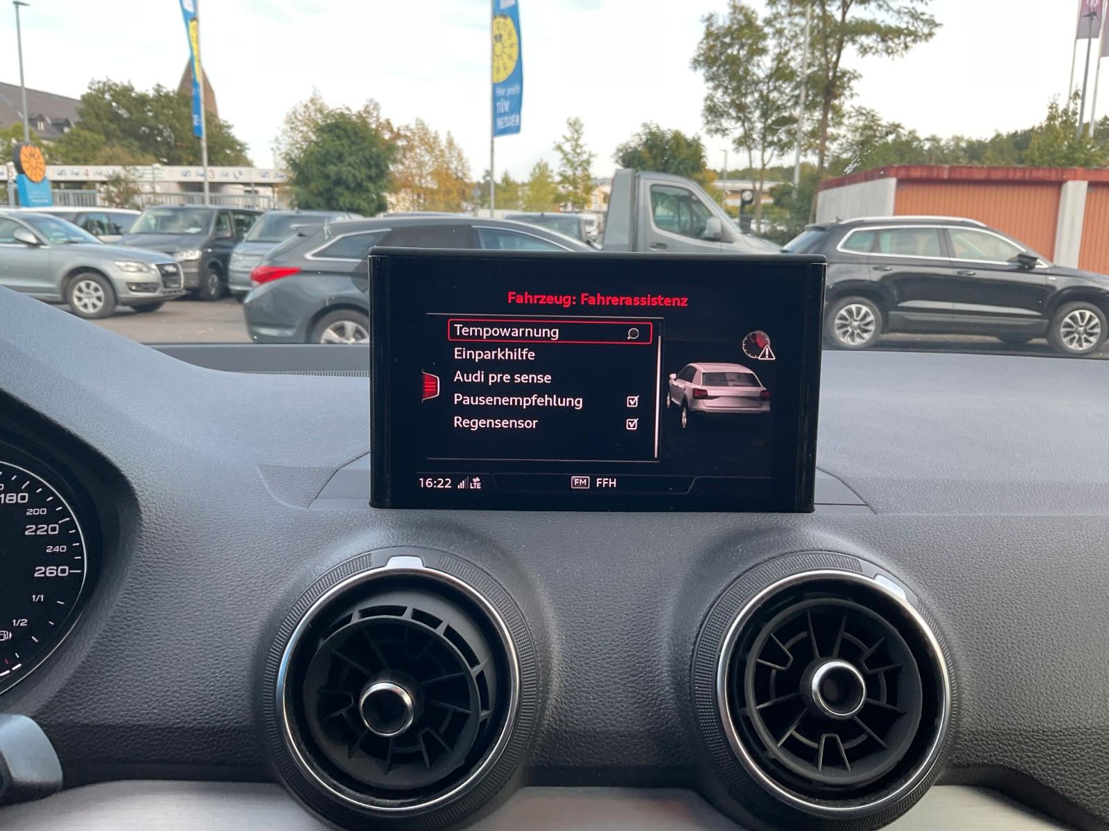 Audi Q2 35 TFSI S tronic S-Line LED Navi PDC SHZ, миниатюра 18