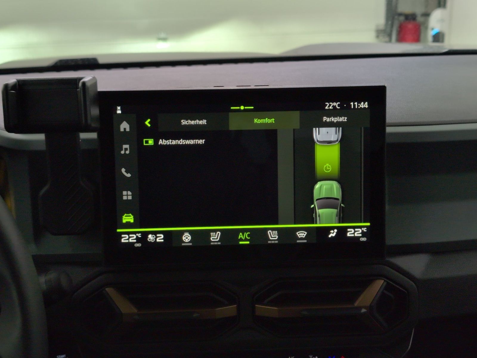 DACIA Bigster Extreme Hybrid 155 Zweifarblackierung – Bild 32