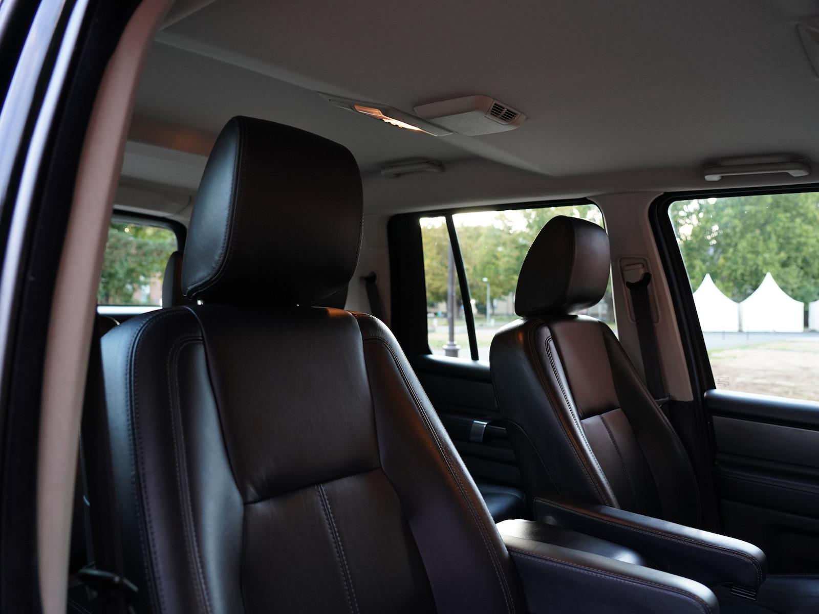 Land Rover Discovery 4 3.0 TDV6 Facelift | 245 ch | BVA | Suspension pneumatique | Caméra de recul | Cuir électrique chauffant | Attelage amovible 3 500 kg | Bi-xénon