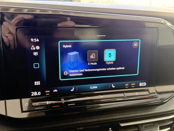 Volkswagen Caddy Maxi eHYBRID DSG STYLE ACC KAM 7SITZ AHK