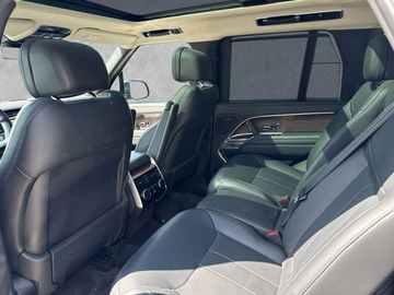 Land-Rover Range Rover - 5