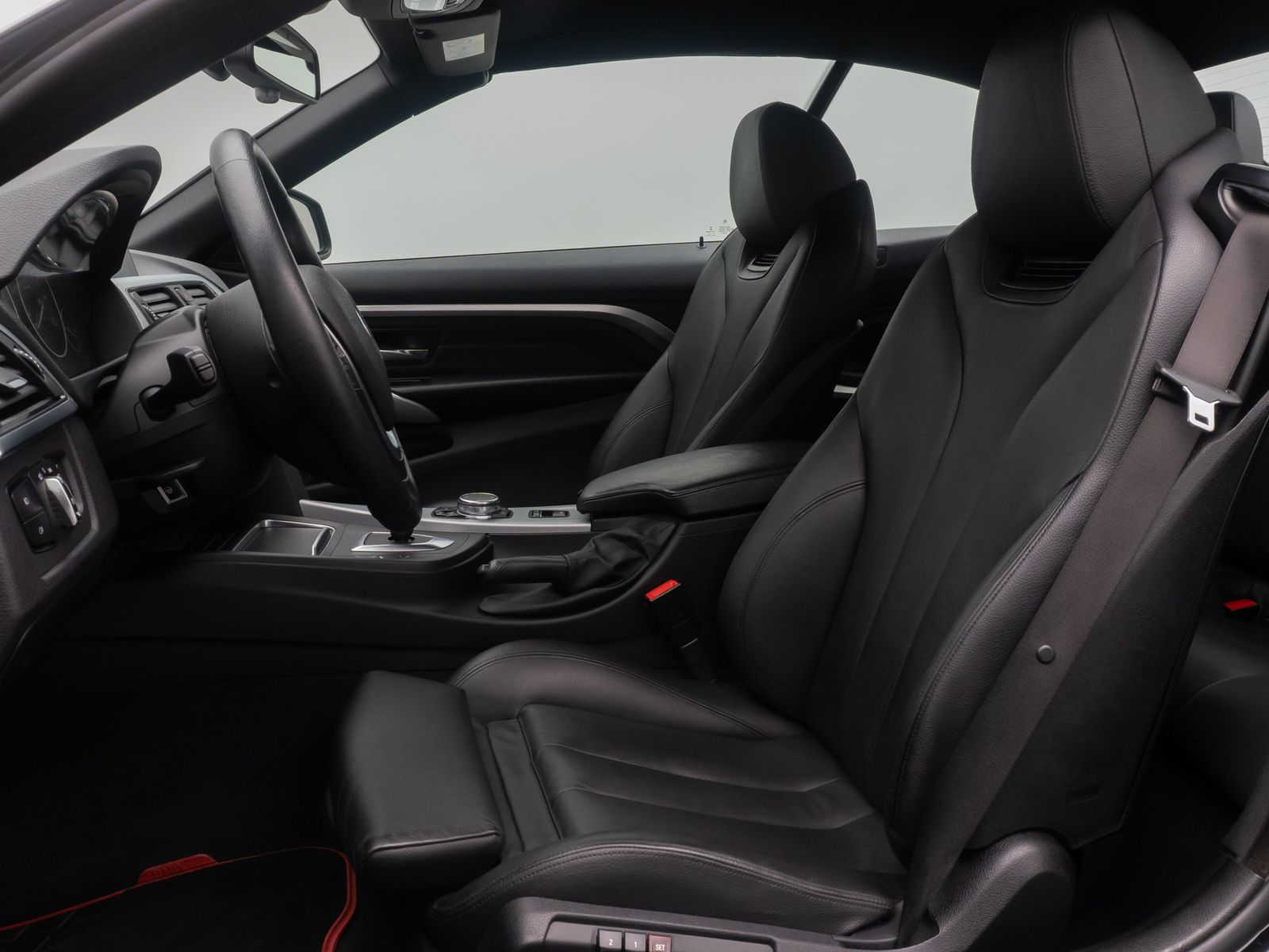 Fahrzeugabbildung BMW 430d Cabrio Sport Line Alarm HUD BiXenon Komfort