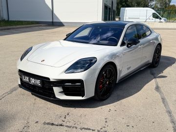 Porsche Panamera - 3