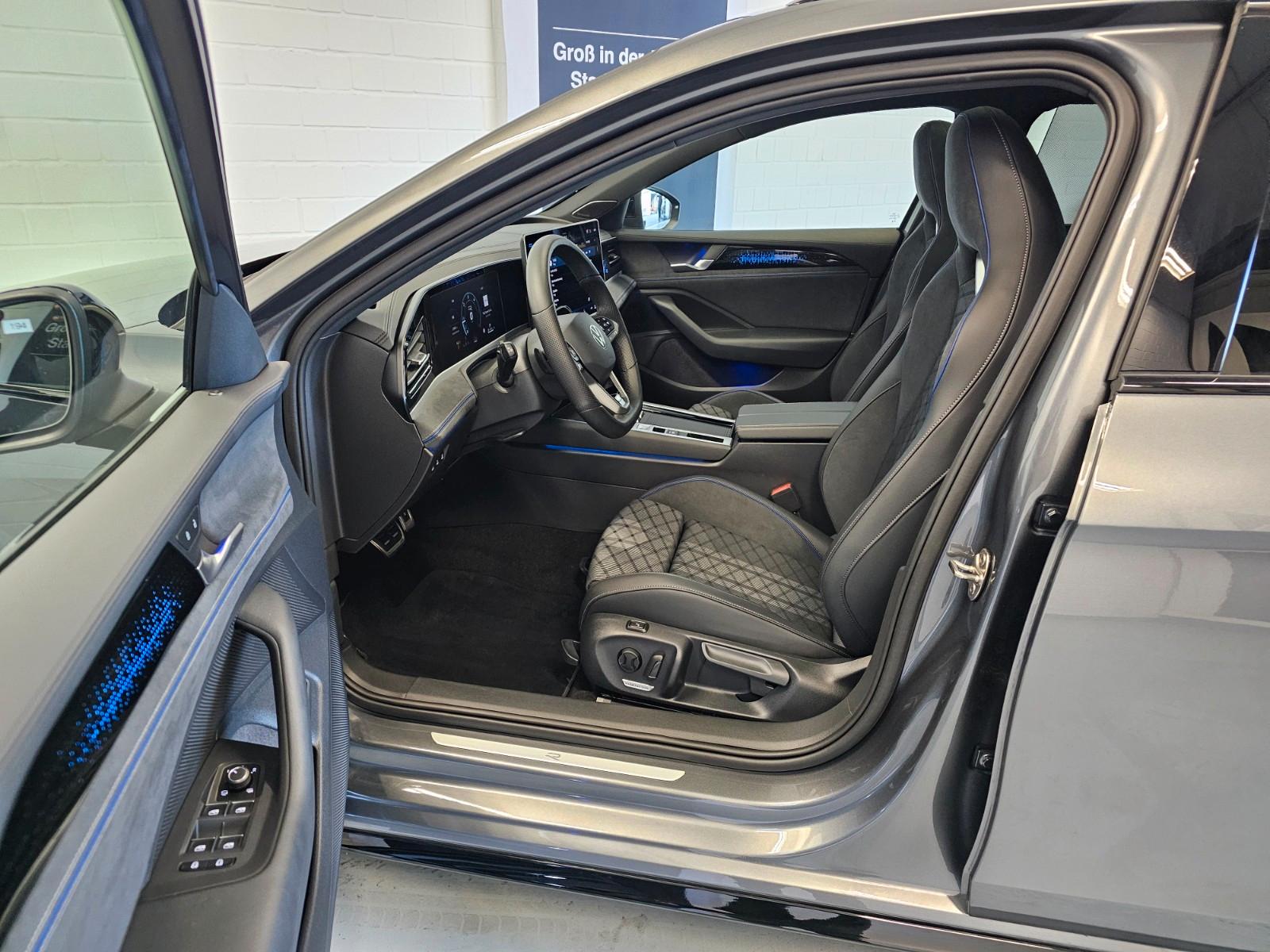 Volkswagen Passat Variant 2.0 TDI R-line +ACC//CarPlay//AHK