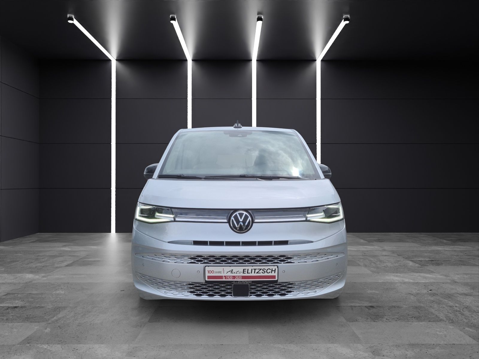 Fahrzeugabbildung Volkswagen T7 Multivan TSI DSG Style STH MATRIX ACC PANO NA