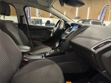 Ford Focus Turnier Titanium *2. Hand*AHK*Klima*Navi*