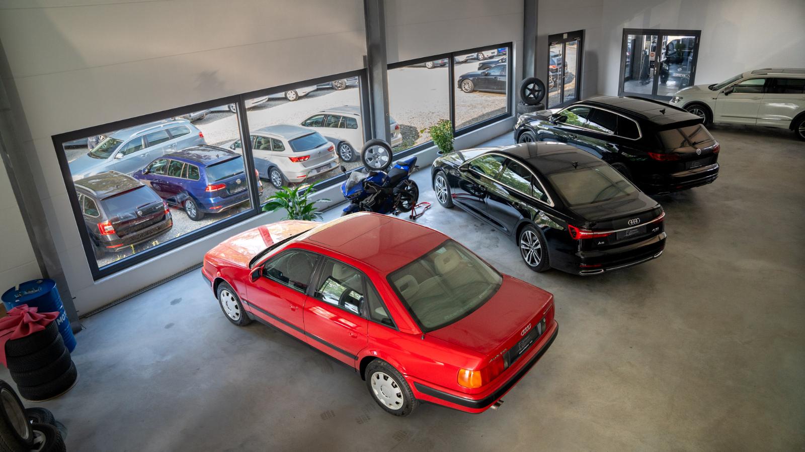 showroom-image-main