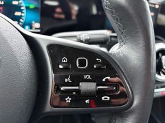Fahrzeugabbildung Mercedes-Benz GLB 200d - App*Kamera*Tempomat*17"LM"!!!