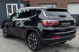 Jeep Compass Limited FWD AUT+NAV+ALLW+KAM+SHZ+LHZ+BT+ - Jeep Compass Allradantrieb Geländewagen Limited mit Benzin-Antrieb