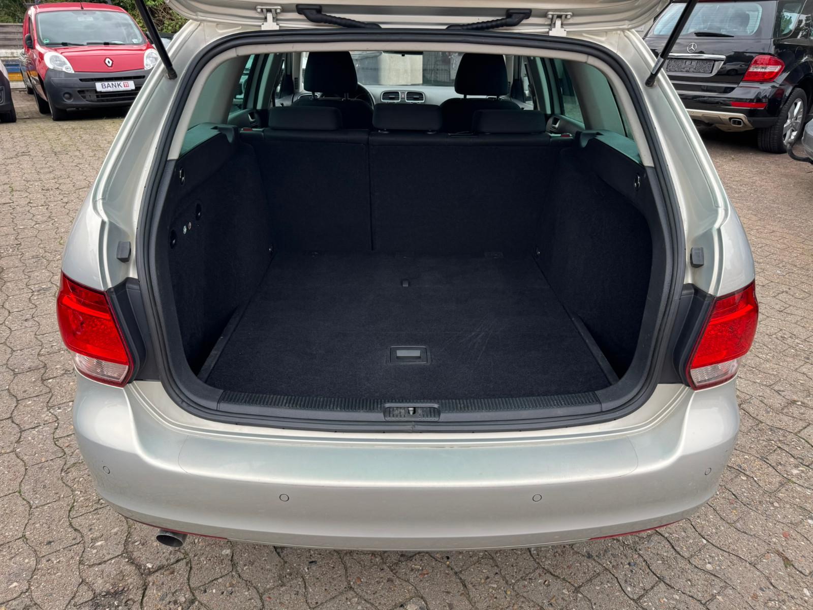 Volkswagen Golf 2011 — photo 10