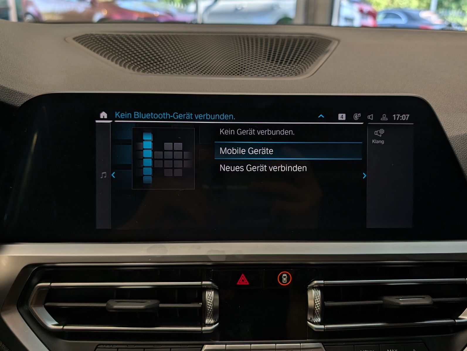 Fahrzeugabbildung BMW 320 e xDrive Sport Line Schadow Pano Laser Navi