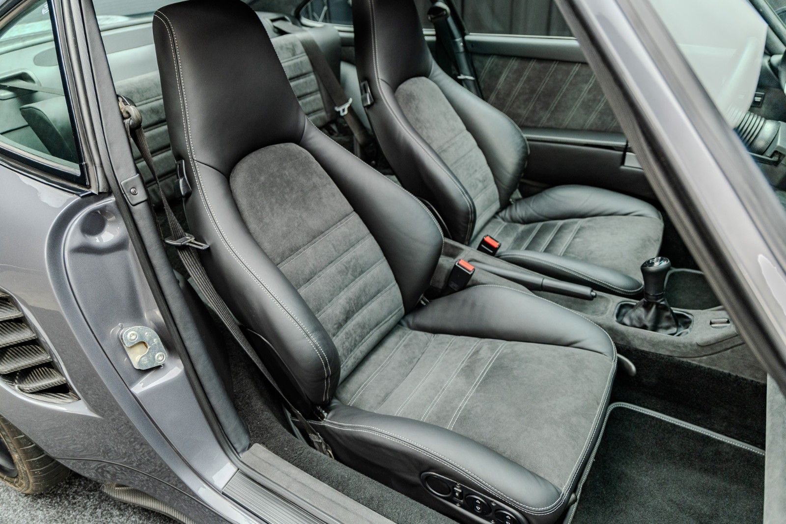Fahrzeugabbildung Porsche 911 Kimaera 1 of 28 964 Backdate + Vollumbau.