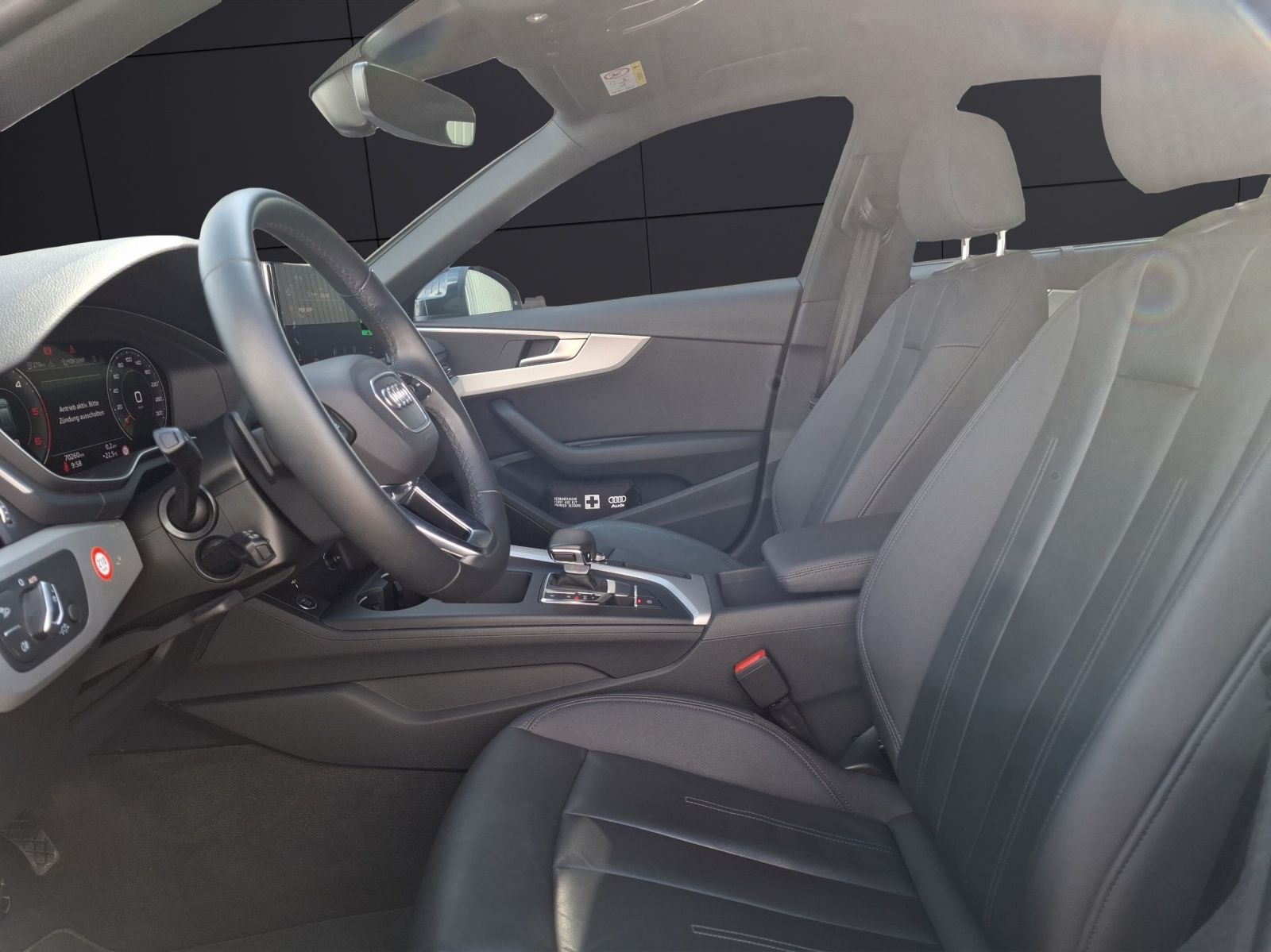 Fahrzeugabbildung Audi A4 Avant 40 TDI advanced quattro S-tronic Navi A