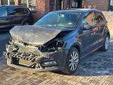 Volkswagen Polo V Highline | UNFALL | Sitzh | Klima | PDC - Volkswagen Polo: Unfallwagen