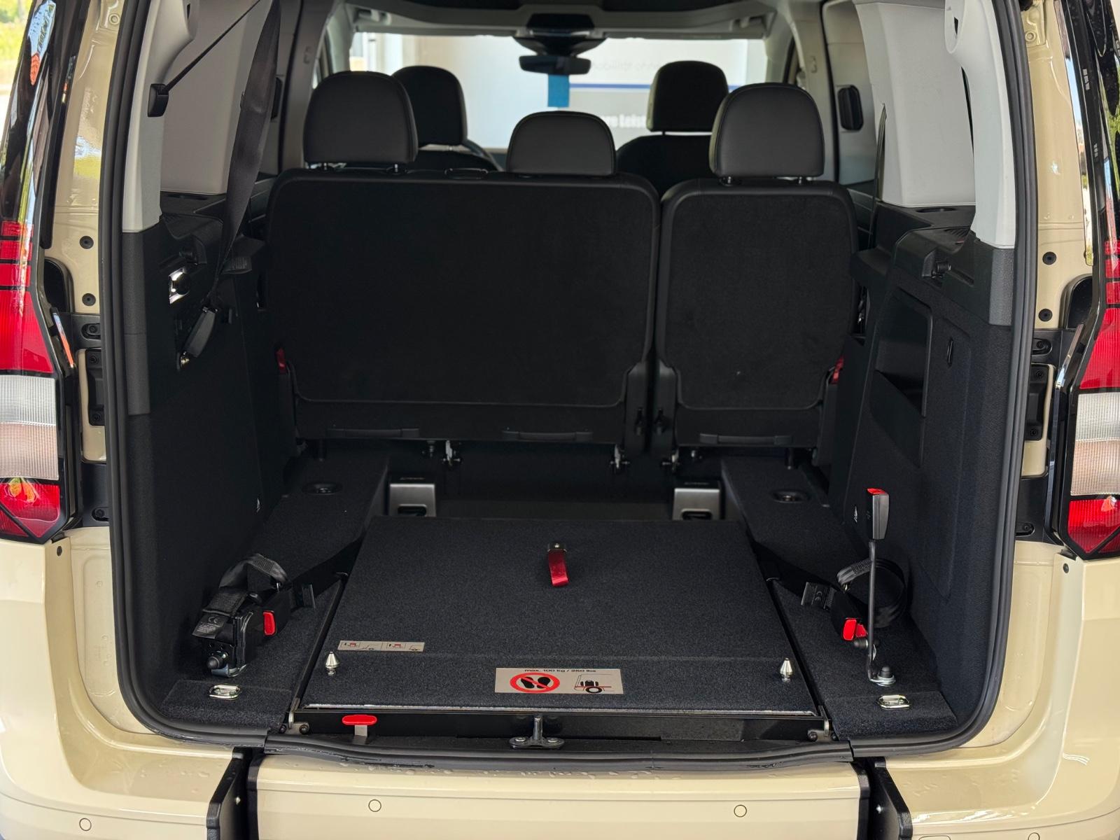 Volkswagen Caddy Maxi DSG Rollstuhlgerecht-Rampe TAXI NEU