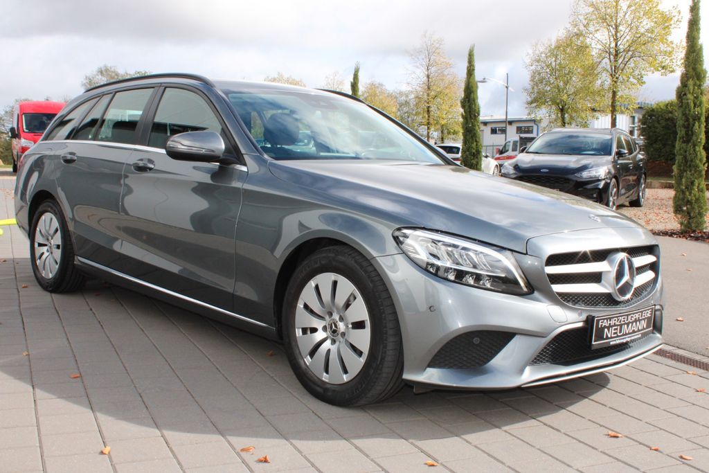 MERCEDES-BENZ C 220 d T LED AUT SHZ KAM NAVI PDC
