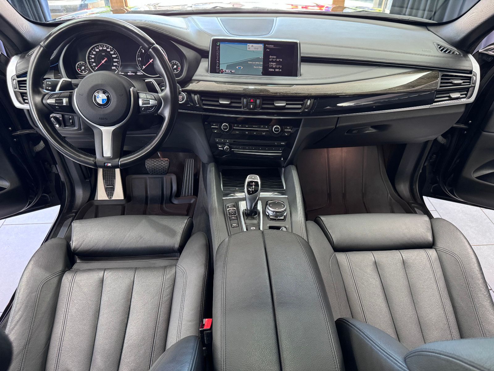 Fahrzeugabbildung BMW X6 40d xDrive*M-PAKET*AHK*NAVI *SOFT-CLOSE