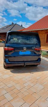 Volkswagen T7 Multivan 2,0 TDI SCR DSG Life Life - VW T7 Multivan von privat