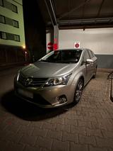 Toyota Avensis - Toyota Avensis in Bonn