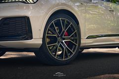 AUDI Q7 50 TDI competition plus*AHK*HU*B&O*PANO*VOLL AUDI Q7 50 TDI competition plus*AHK*HU*B&O*PANO*VOLL