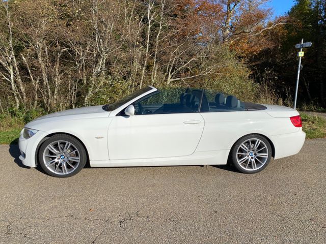 BMW 320d Cabrio M-Sportpaket, Sitze Stoff/Alcantara