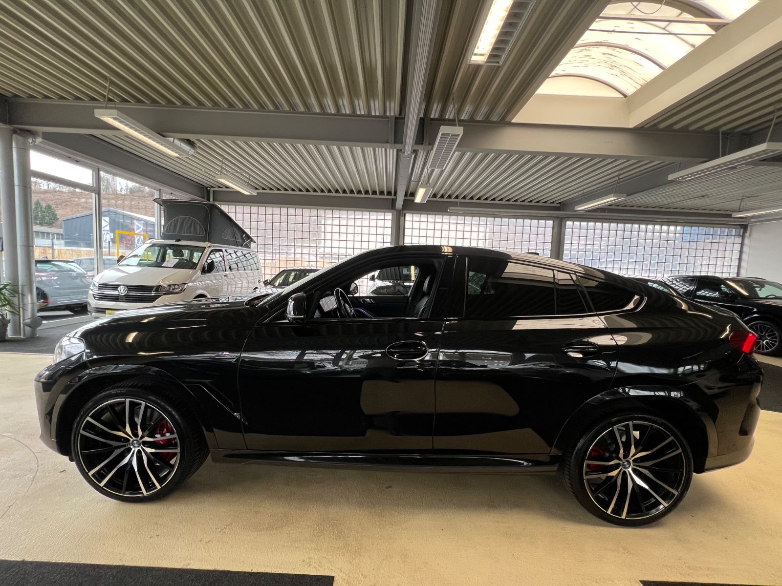 Fahrzeugabbildung BMW X6 xDrive 30 d M Sport * 22" M FELGEN *LASER*