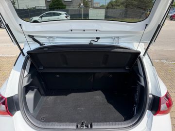 Hyundai i20 - 8
